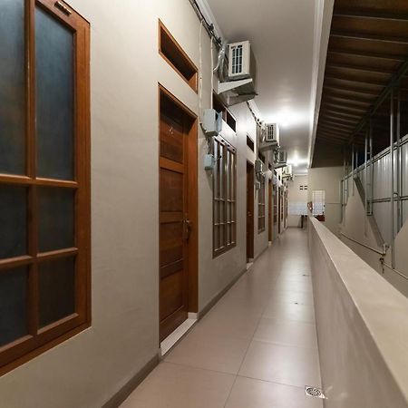 Reddoorz At Joyce Guest House Медан Экстерьер фото