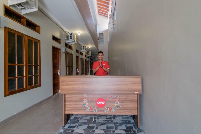Reddoorz At Joyce Guest House Медан Экстерьер фото
