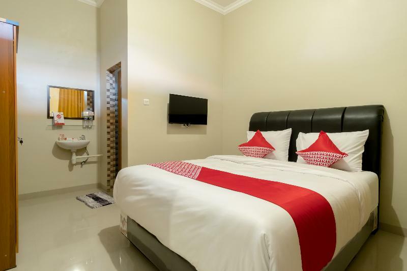 Reddoorz At Joyce Guest House Медан Экстерьер фото
