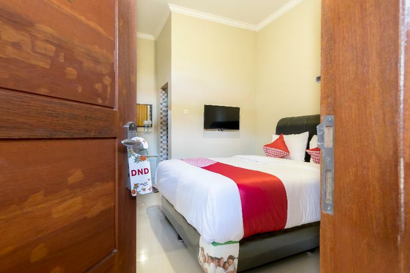 Reddoorz At Joyce Guest House Медан Экстерьер фото